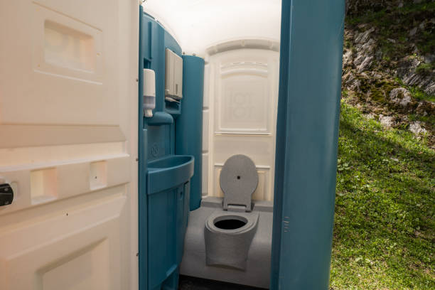 Portable Toilet Options We Offer in Pell City, AL